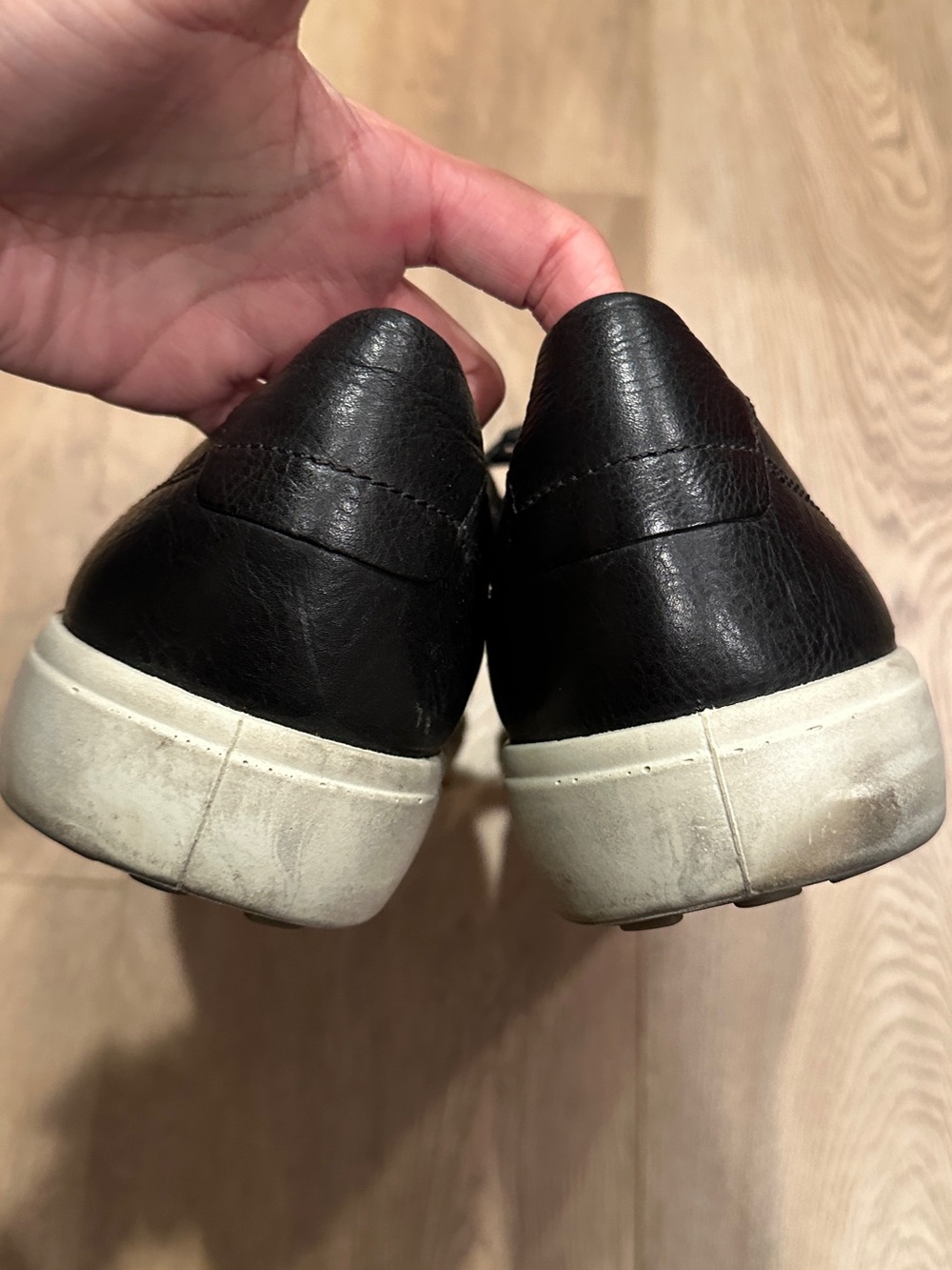 Ecco Men’s Leather Lace-Up Sneakers with White Sole, Black, Sz 11 - Picture 4 of 6
